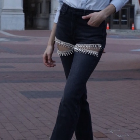 Good American - Good Icon Embellished Straight Leg Jean - Picture 2 of 4